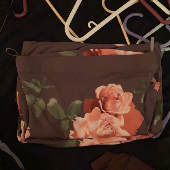 Flowery strapless dress - Picture 2 of 3